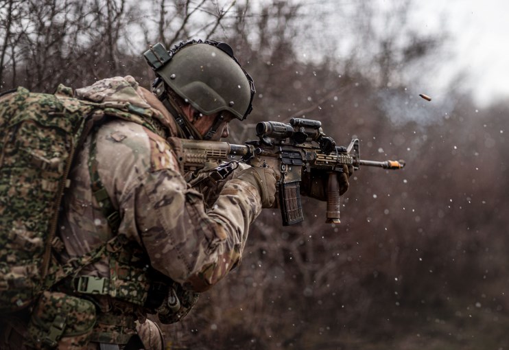 Defensiepersoneel ontvangt per 1 januari 2024 een loonsverhoging van 7%. (Foto: Jasper Verolme)