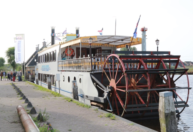 Raderboot Frisian Queen