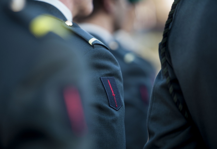 Wanneer je de functie-gebonden toelage, de inzettoelages en de bindingspremies bij elkaar pakt, heeft de SOF-operator volgens de staatssecretaris een goed pakket.  (Foto: MCD/adjudant Eva Klijn)